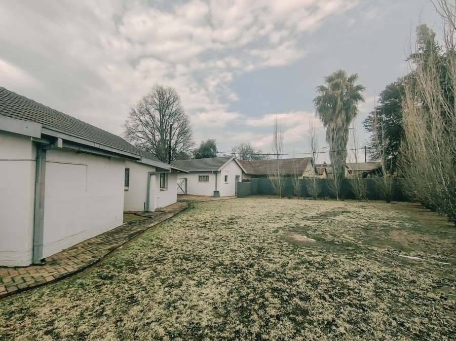 Commercial Property for Sale in Flamwood North West